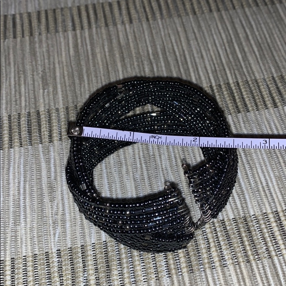 Stretch beaded cuff - Picture 5 of 5